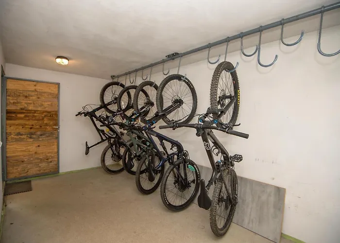 Mad Mountain Bed & Breakfast 3*